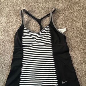 Women’s Nike Black and White Racerback Tank Size Large